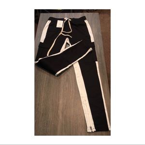 Fashion Nova Small Travis Cargo Pants